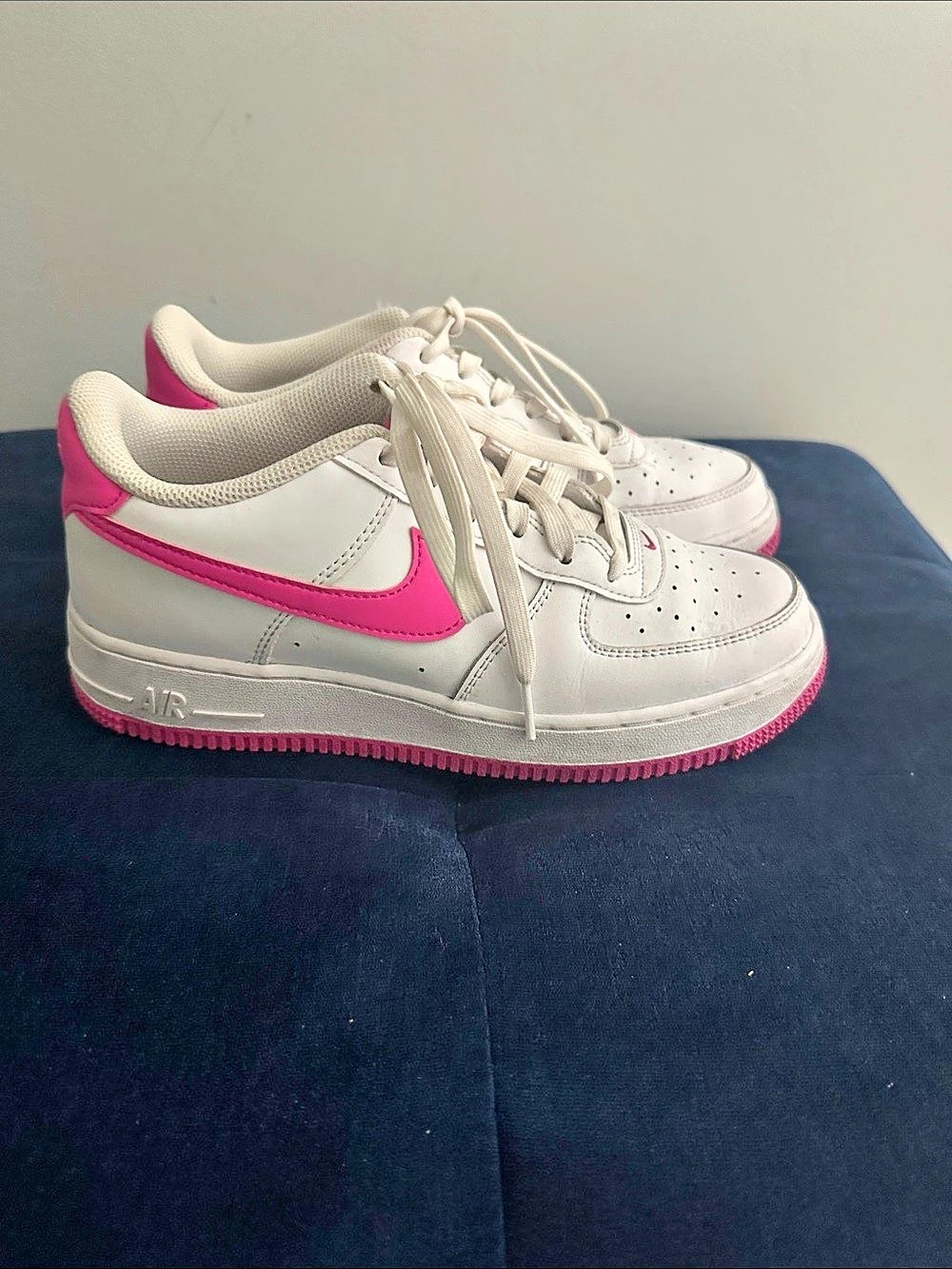 Nike Air Force 1 '07 Low 'White Pink Sole' Sneakers White & Pink US 6.5Y
